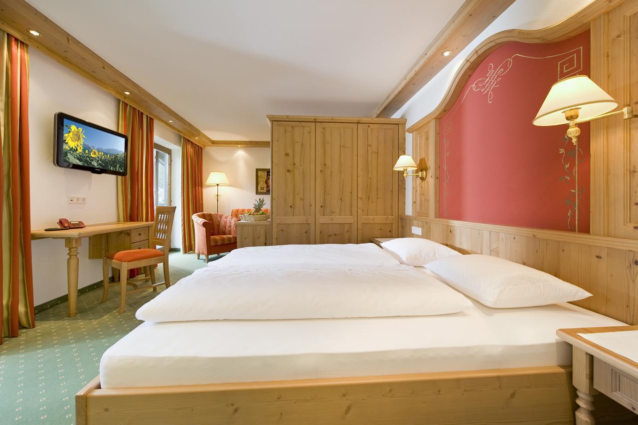 Landhotel Foehrenhof Ellmau Bagian luar foto